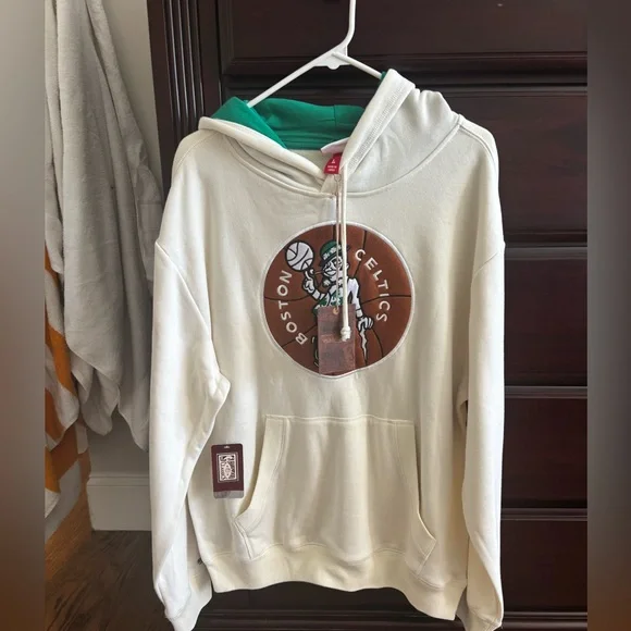 Mitchell and Ness NWT Celtics sweatshirt - Picture 2 of 4